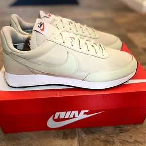 Nike Air Tailwind 79 SE-“Fossil/Habanero Red”